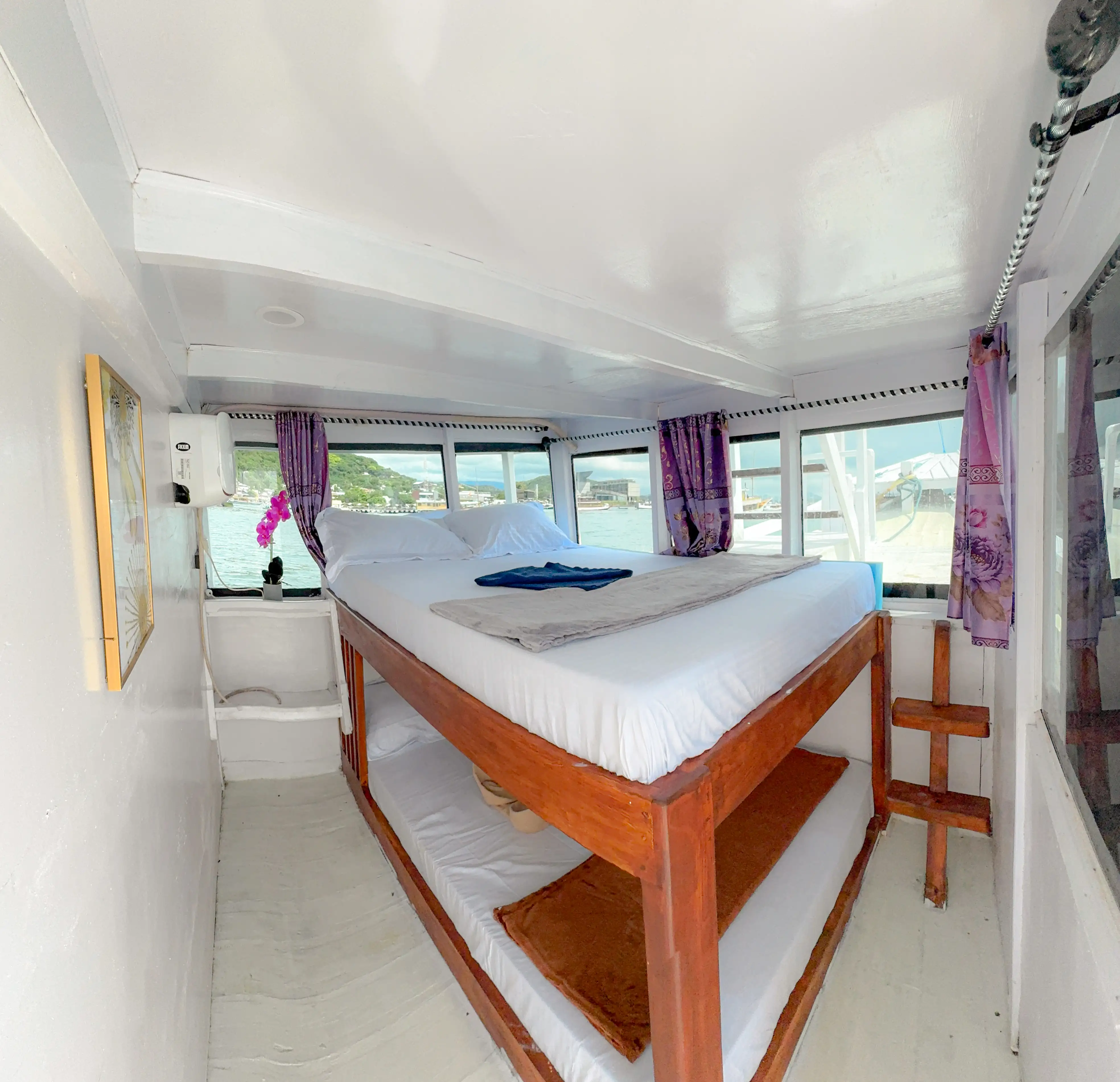 Superior Boat Sharing Trip Gallery Image 4