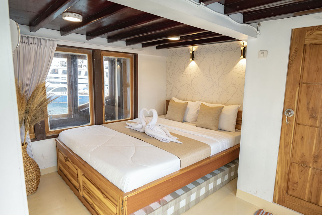 Alfathran Master Ocean Cabin_0012_Background.webp