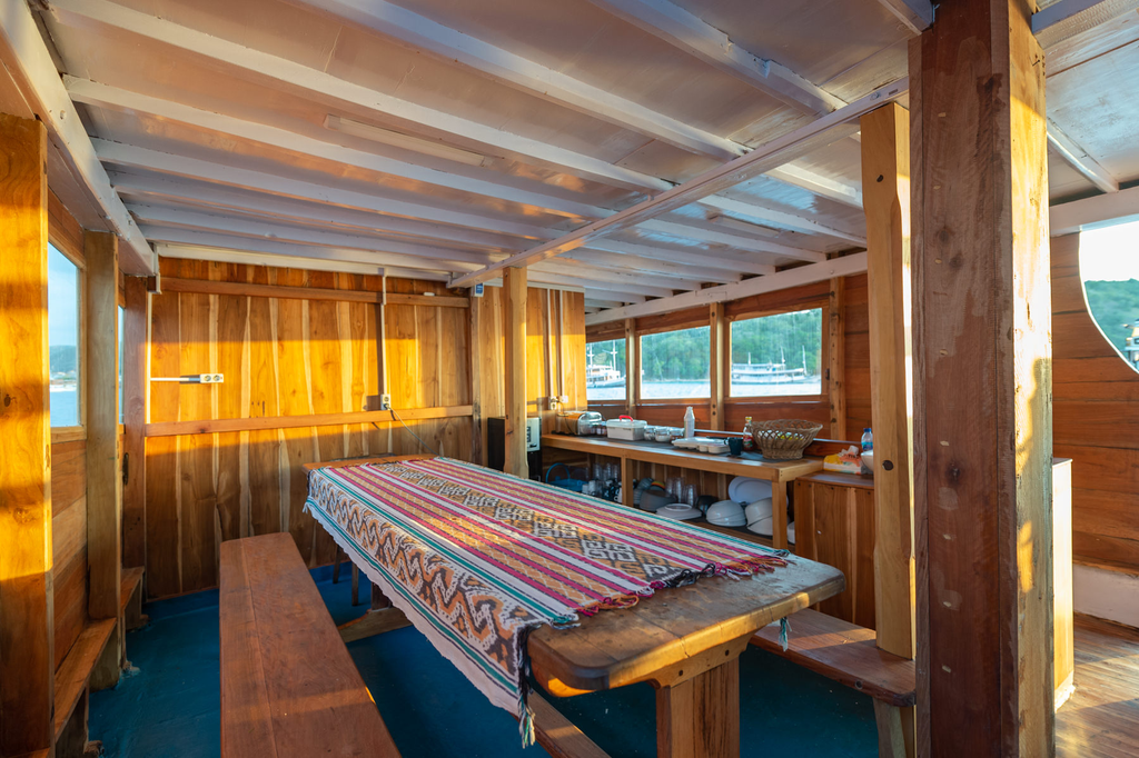 Dinning Room - a.webp
