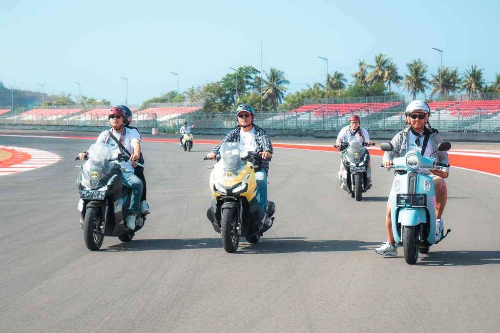 3D2N SUKARARA TOUR GILI TRAWANGAN