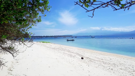 2D1N PINK BEACH - GILI TRAWANGAN